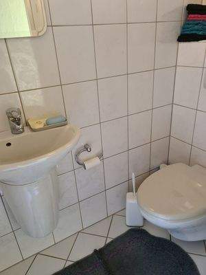 Blick ins Gäste-WC.jpg