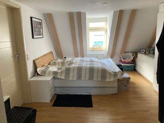 großes Schlafzimmer