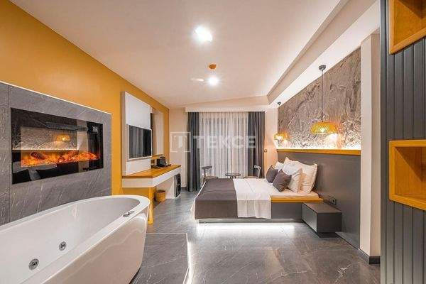 Boutique Hotel with Pool Close to Center and Beaches in Alaçatı Çeşme