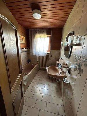 Badezimmer EG