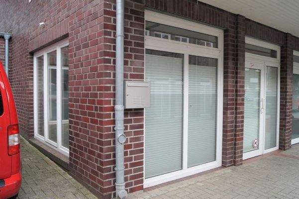 4 Fensterfronten u Stellplatz 