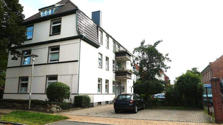 Seite lrechts, 3 Parkplätze