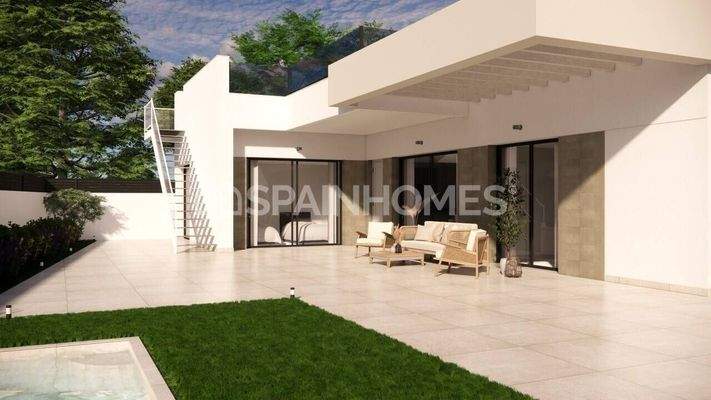 Elegant Houses Near Torrevieja Beaches in Los Montesinos
