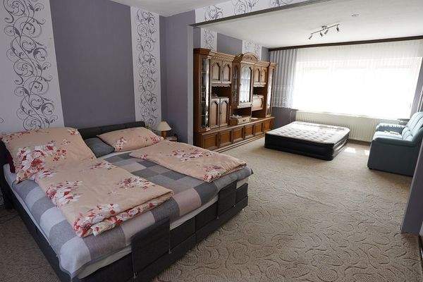 5 - Wohnzimmer EG.JPG