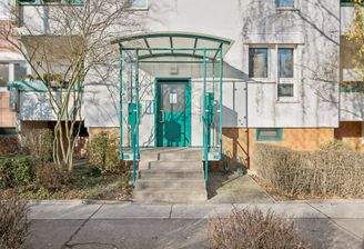 Titelbild Hauseingang