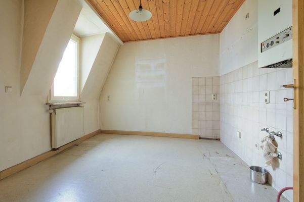 10 - 2. OG li Küche.jpg