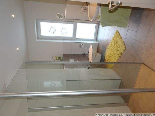 Badezimmer mit Waschmaschinenanschluss