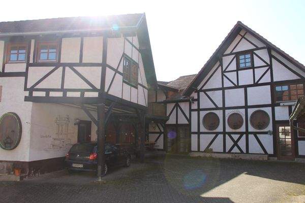 Gebäudeteil links III