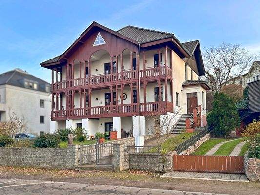 Ansicht Fassade mit Balkone