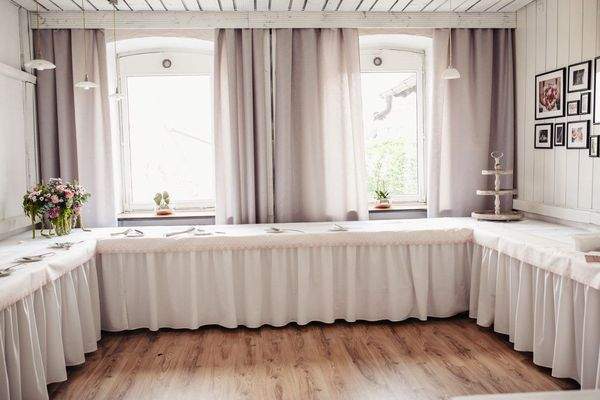 Eventbereich-Buffetraum