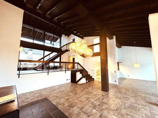 21.1. Wohnraum, Blick auf Diele EG