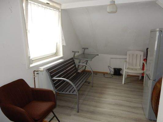 weiteres Zimmer DG bei Bedarf Küche möglich