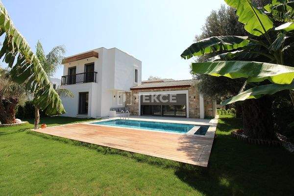 Detached Stylish Houses with Pool and Garden in Bodrum Turkey