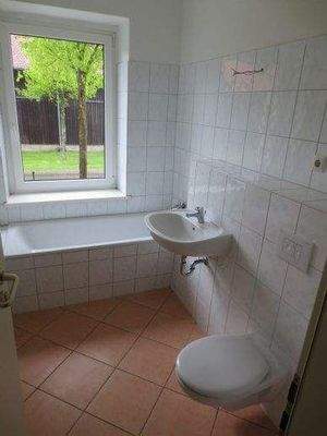 Wannenbad mit Fenster