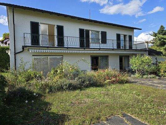 Balkon über ganze Länge