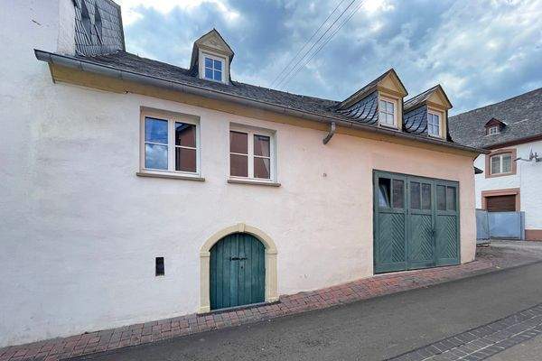 Praktische Nebengebäude