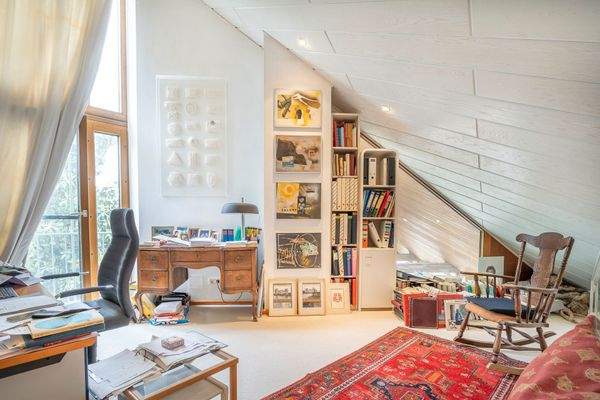 Büro- Arbeitsbereich im 1. OG am Ende der Galerie