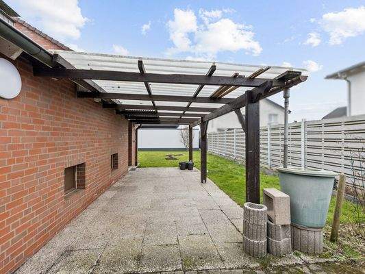 überdachte Terrasse 