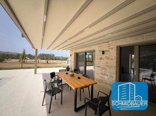 Kreta, Sivas: Moderne Villa umgeben von Olivenbäumen zum Verkauf