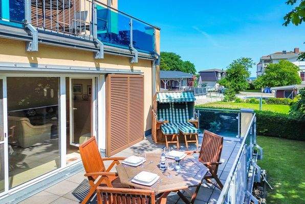 Terrasse mit Wasserblick