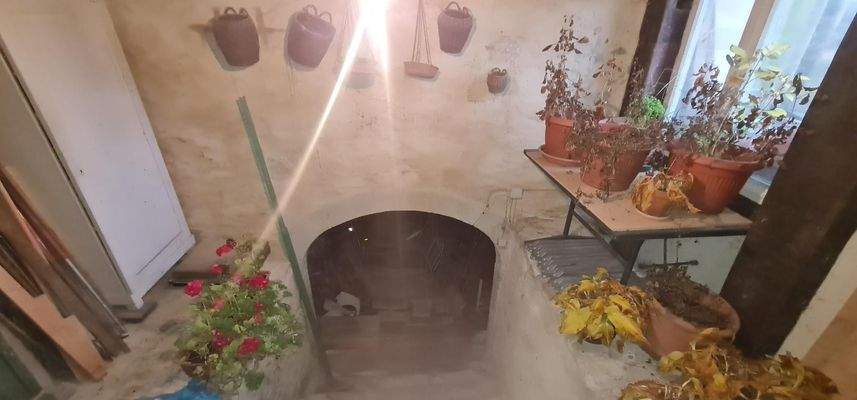 Treppe zum Gewölbkeller.jpg