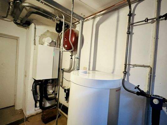 Moderne Gasheizung aus dem Jahr 2021