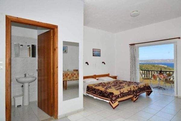 Kreta, Aspro: Apartmenthotel mit Pool und Meerblick zu verkaufen