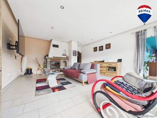 REMAX Immobilien DeLux Einfamilienhaus Wohnzimmer Bexbach Mark Borowicz