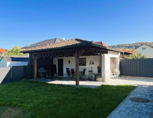 Aussen GarageFreisitz.jpg