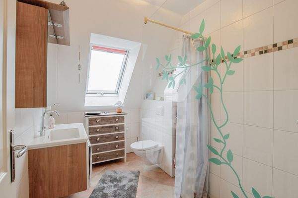 Badezimmer 1 Dachgeschoss