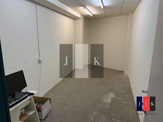 Halle Innenansicht 3