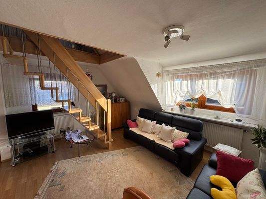 Wohnen DG mit Treppenaufgang