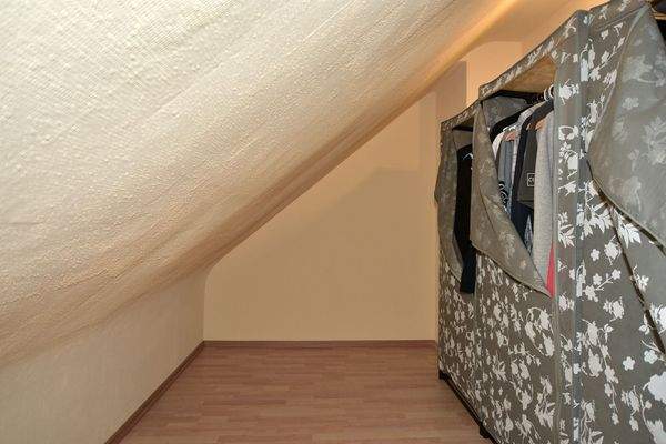 Hauptstraße 3 – 55758 Mackenrodt - li