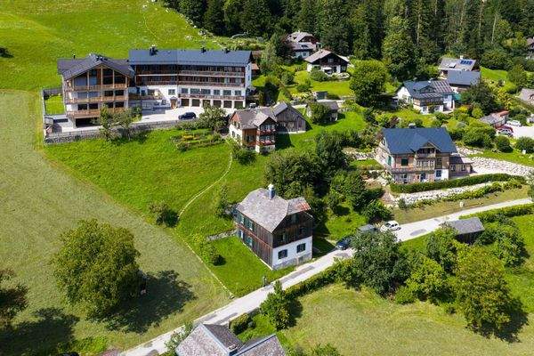 Aussichtsreiche Hanglage