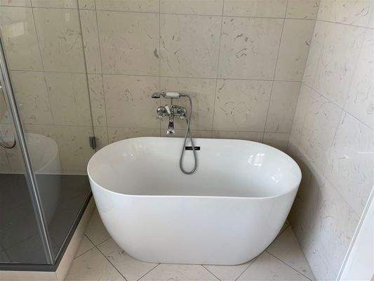 Dusch- und Wannenbad