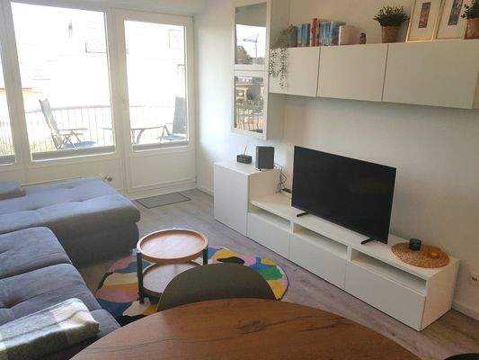 Wohnzimmer zum Balkon