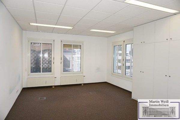 Exemplarischer Büroraum