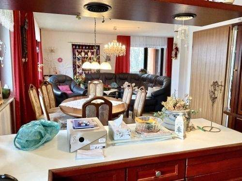 OG Blick von der Küche aus