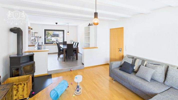 CAM01984G0-PR0423-STILL013