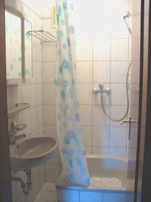 6. Gäste-Dusche im 5. OG.jpg