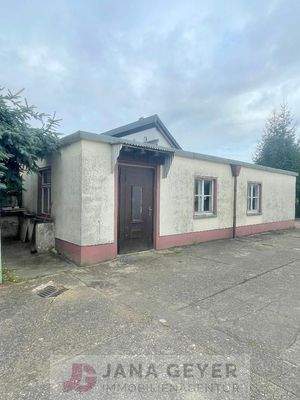 Objektansicht, Großraumgarage.