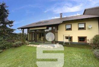 Haus mit Wintergarten