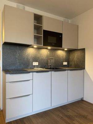 20251216_092325267_iOS