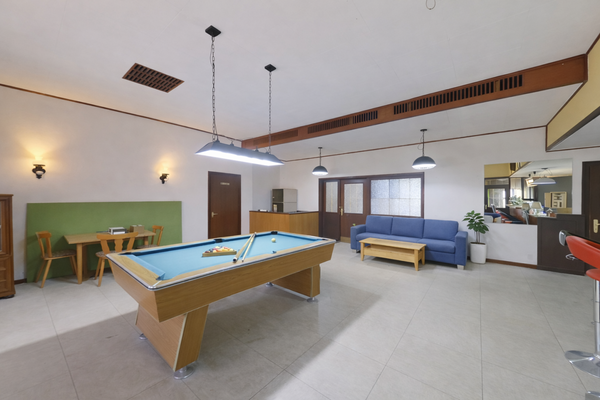 Gewerbe im Erdgeschoss