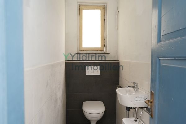 Halle Gäste WC