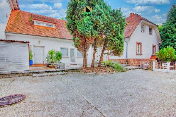 Anbau zur rechten Seite des Haupthauses