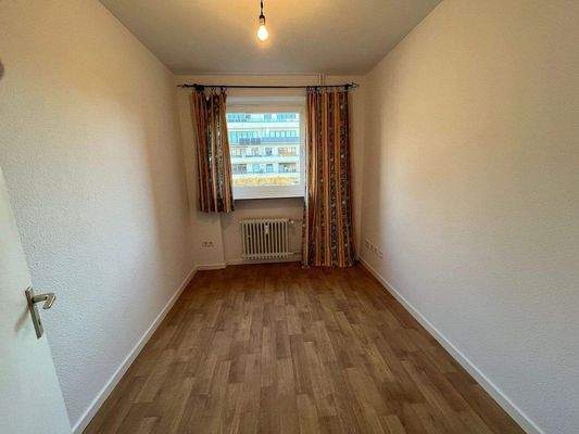 Kinder-/Arbeitszimmer