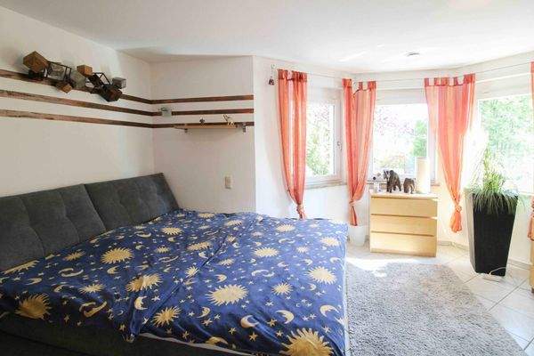 Schlafzimmer UG