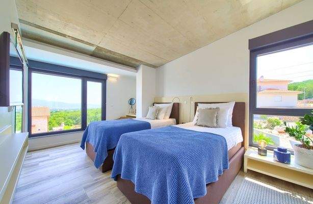 Großes Schlafzimmer