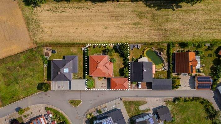 Vogelperspektive - Einfamilienhaus von oben